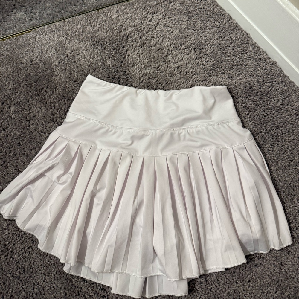 Amazon Women's White Pleated Skirt